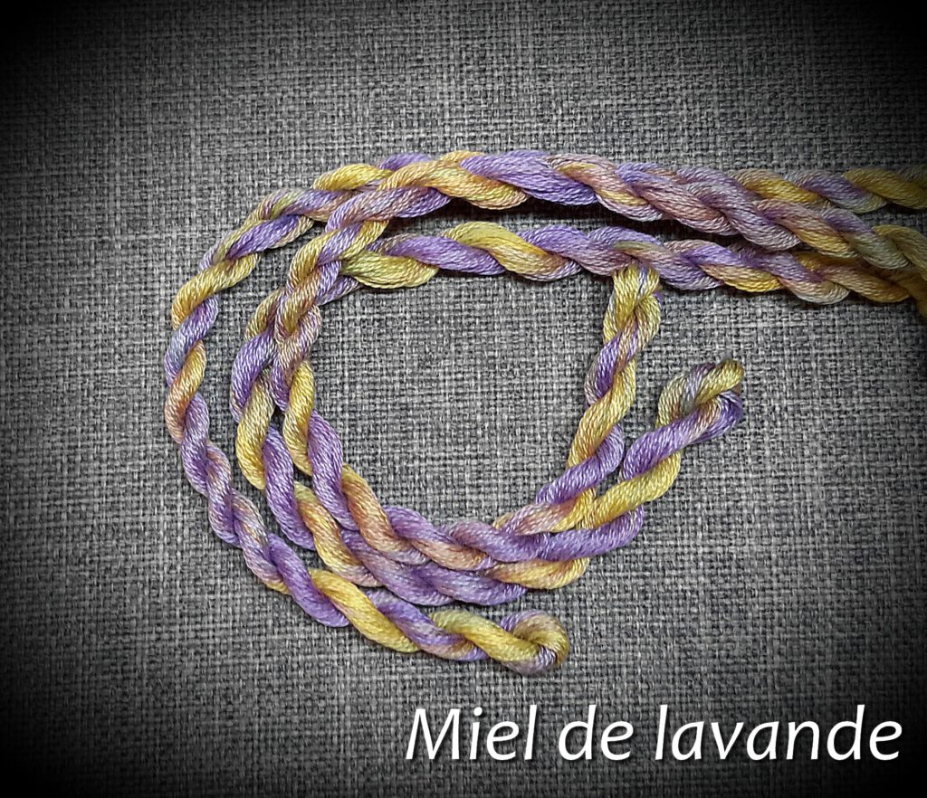 broderie lavande point croix