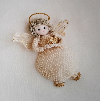 broderie Stumpwork relief ange